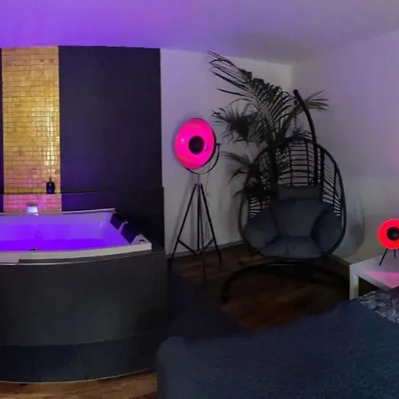 Apartmán Fiftyshades S Vířivkou Jihlava